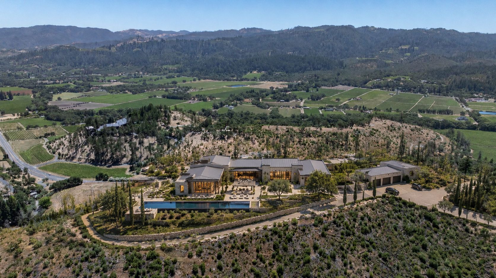 Conceptual rendering of an estate on the plateau, viewed from the southwest